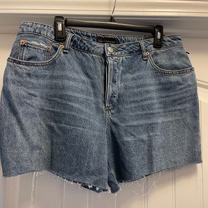 House of Harlow 1960 high rise mom jean shorts